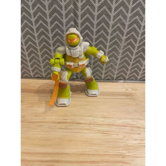 McDonalds Happy Meal Toy Teenage Mutant Ninja Turtles Michaelangelo and Donatell - Picture 1 of 6